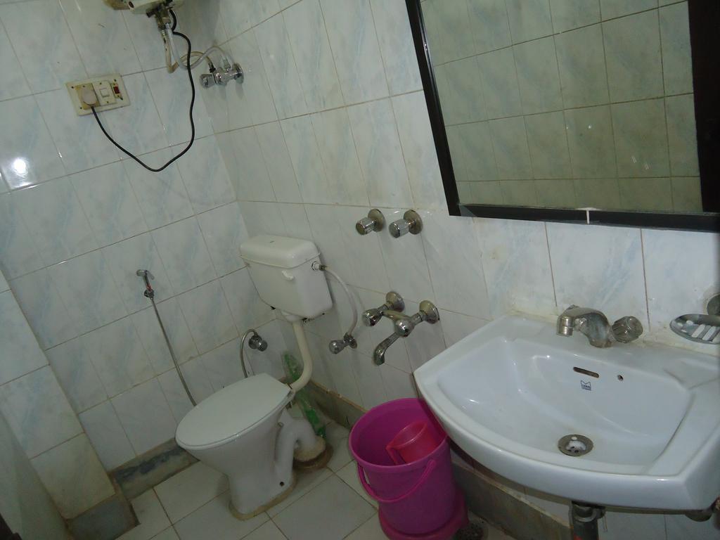 Sahara International Deluxe Hotel New Delhi Kamer foto