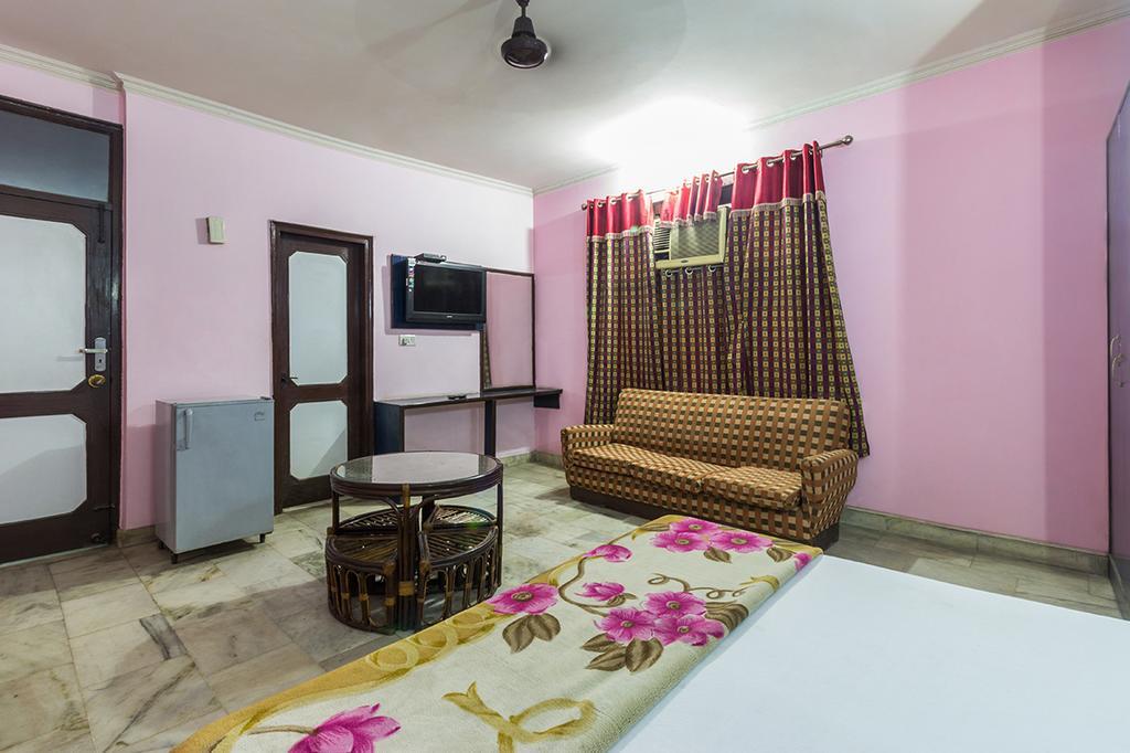 Sahara International Deluxe Hotel New Delhi Buitenkant foto